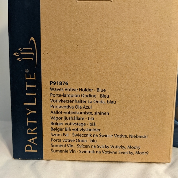 PartyLite Waves Votive or Tealight Holder - Picture 2 of 5